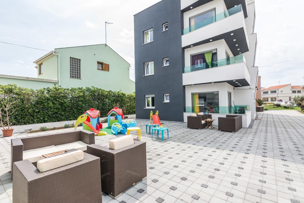 Boutique Apartments Blitz Bibinje Ngoại thất bức ảnh